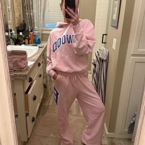 Elwood Pink Women's Sweat Set Hoodie + Sweats - Picture 2 of 3